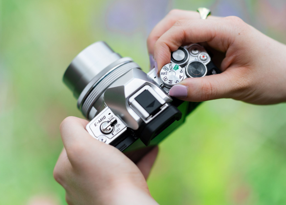 Kamera Mirrorless Terbaik untuk Pemula 2026 Harga Terjangkau