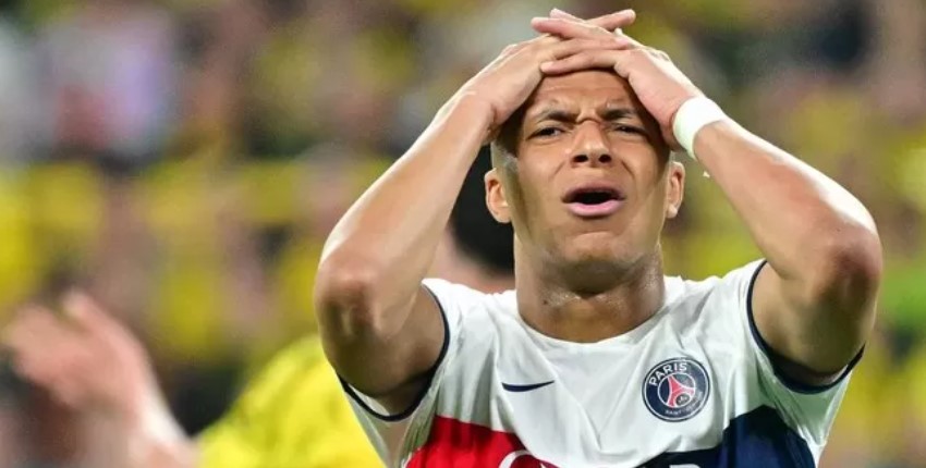 PSG Diduga Enggan Membayar Sisa Gaji dan Bonus Mbappe 55 Juta Poundsterling