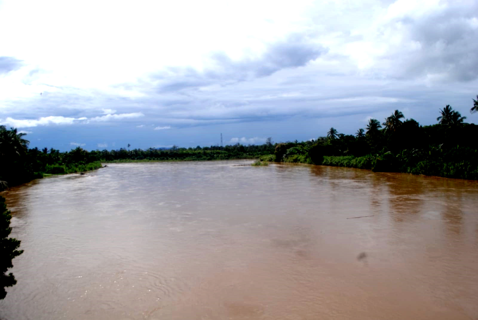 Banjir Mengintai OKU TIMUR, Beberapa Sungai Meluap