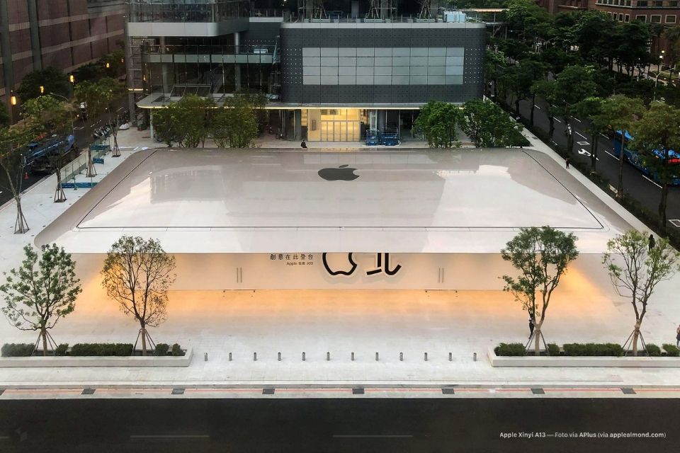 Apple Xinyi A13 di Taipei, Toko dengan Desain Mirip MacBook yang Keren Banget