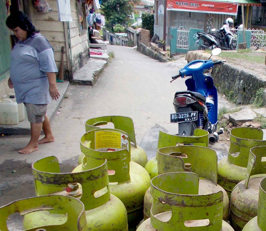 Penggunaan Gas LPG  3 Kg Meningkat, Harga Melambung