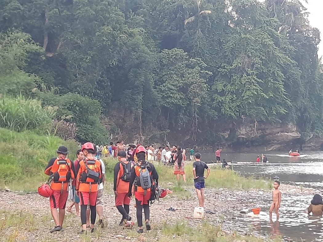 Pria Paruh Baya di OKU Diduga Hanyut di Sungai Ogan, Proses Pencarian Terus Dilakukan