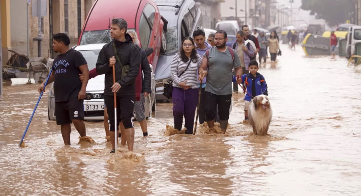 Banjir Besar di Spanyol, Ratusan Orang Meninggal dan Kerusakan Parah di Valencia