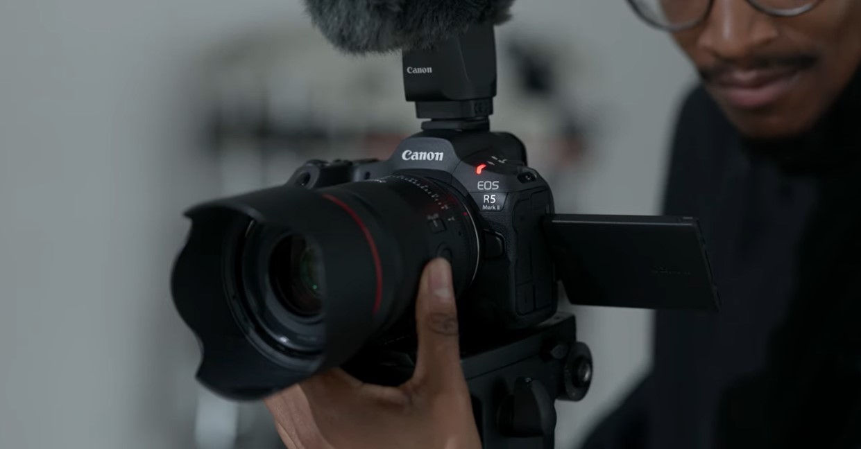 Canon Kembali akan Hadirkan Kamera Profesional dengan EOS R5 Mark II