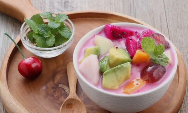 Es Buah Saat Berbuka, Sehat atau Tinggi Kalori? Ini Cara Menikmatinya Lebih Aman