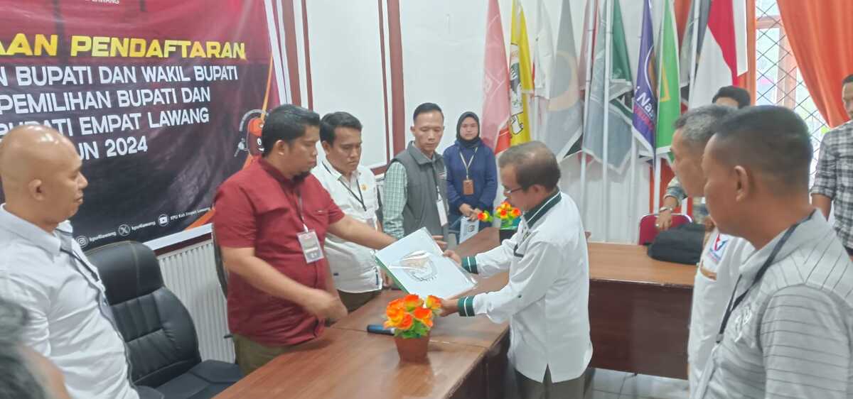 HBA dan HENNY Kembali Sampaikan Berkas Pencalonan ke KPU