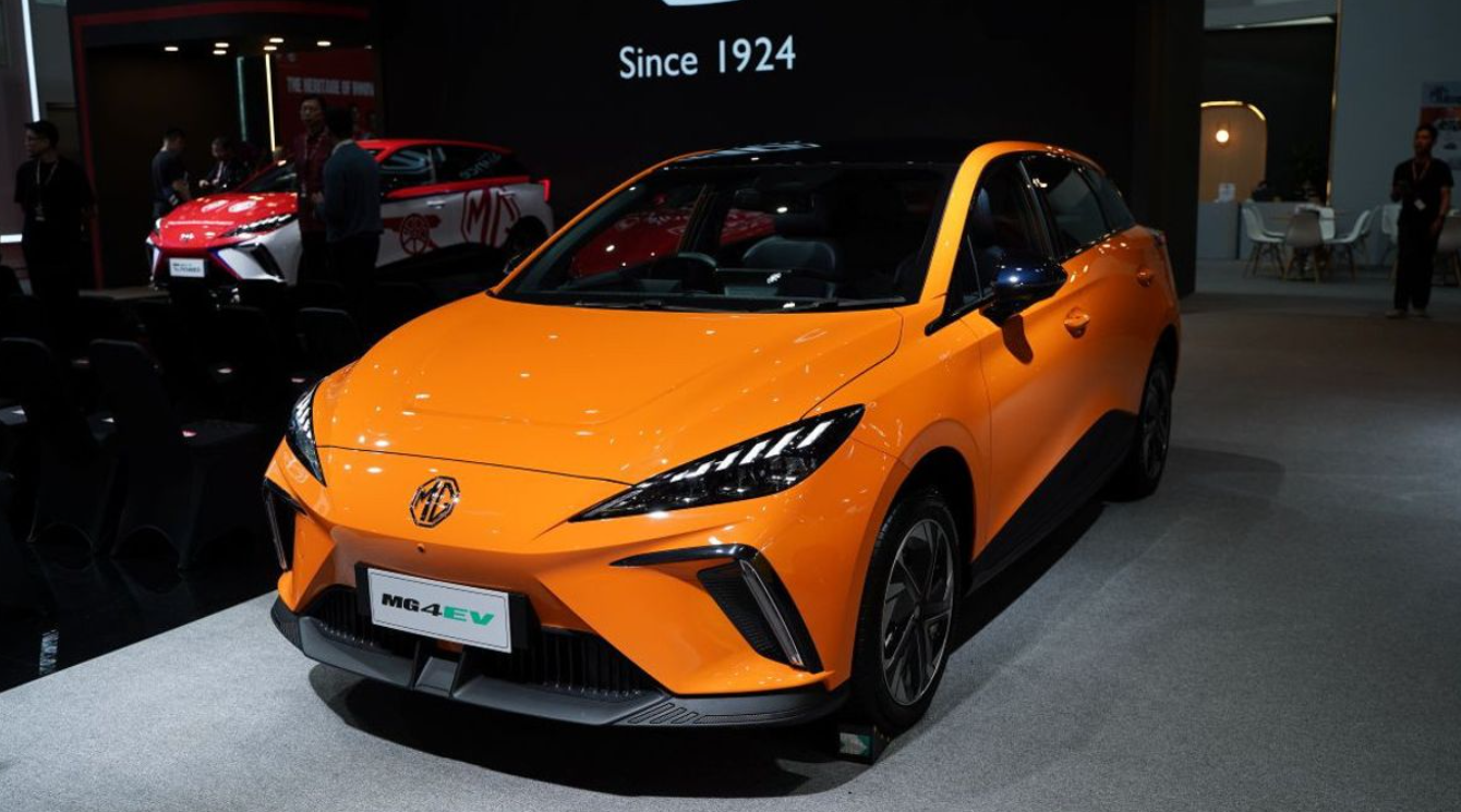 Awal 2026 Mau Beli EV? Ini Mobil Listrik Paling Worth Buat Macet dan Parkiran Sempit