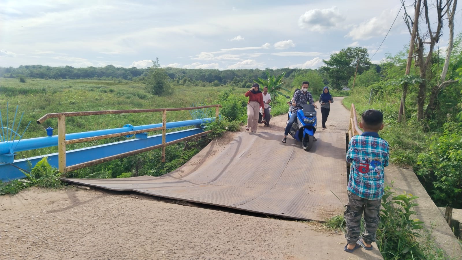 Gelagar Patah, Jembatan Penghubung Sejaro Sakti Indralaya Ogan Ilir Ancam Pengendara