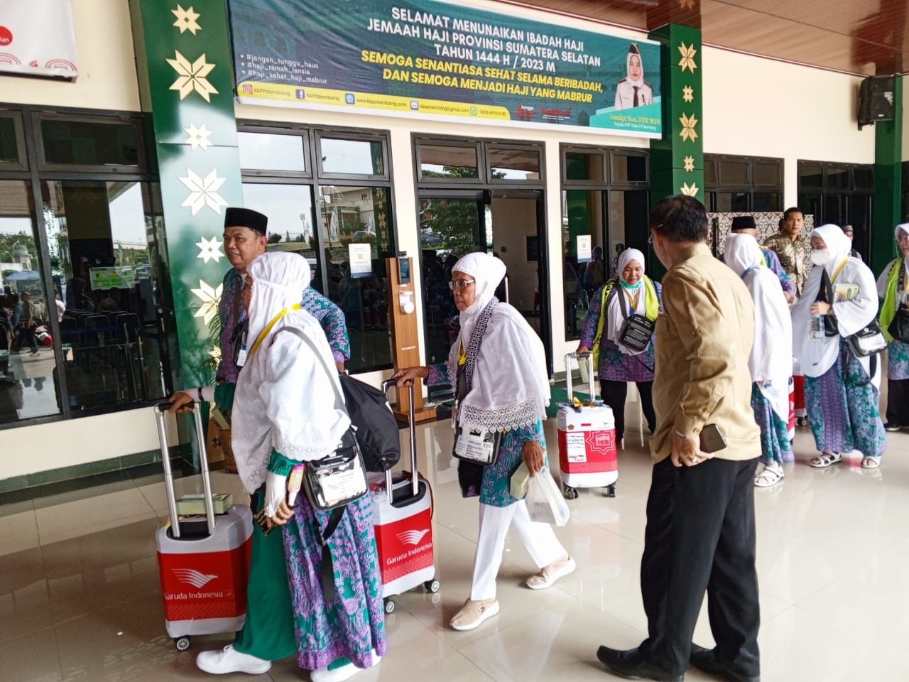 Sayang Banget Kuota Tambahan Tak Terpenuhi, Besok Kloter Terakhir Sumsel Ini Bertolak dengan Garuda 