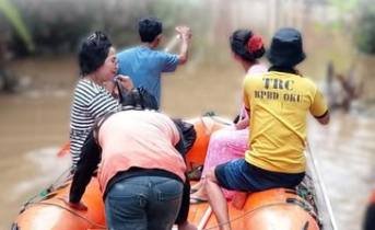 Genangan Air Rendam Permukiman di Baturaja, Warga Diminta Waspada