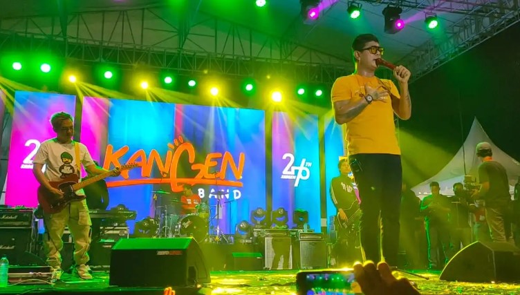 MERIAH ! Perayaan HUT OKU Timur ke-20 Gelar Bazar UMKM hingga Konser Andika Kangen Band   