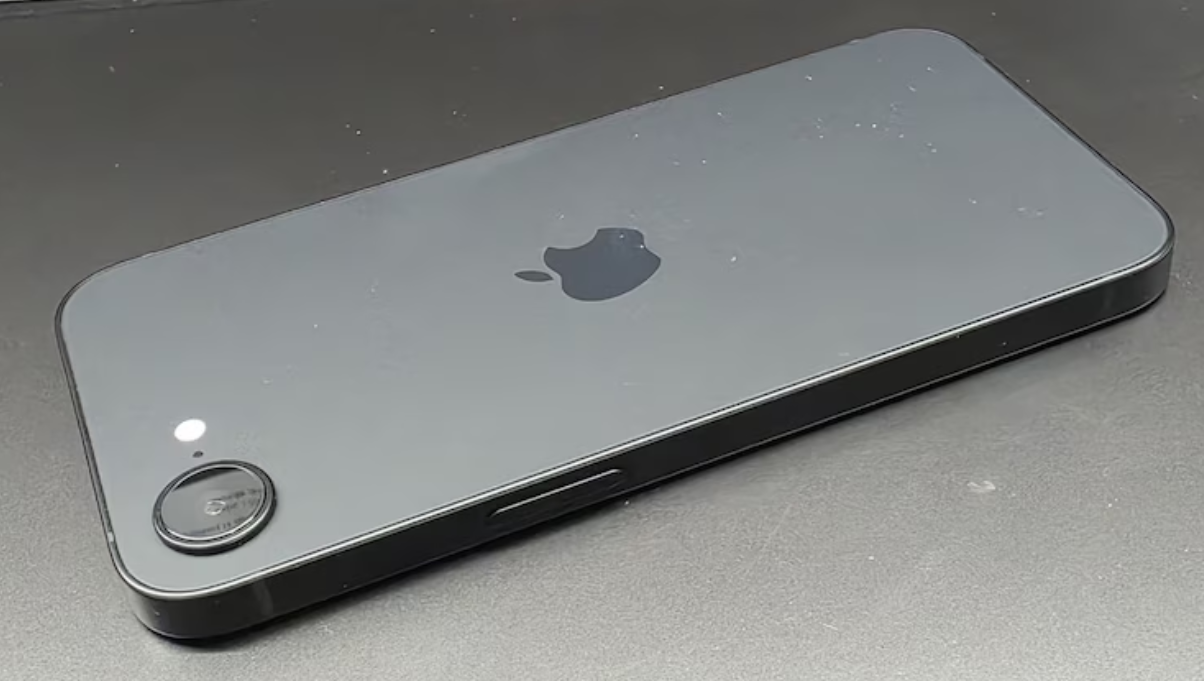 Calon iPhone Paling Worth It 2026? Bocoran iPhone 17e Ini Detail Lengkapnya