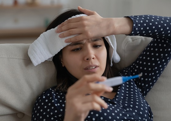 Jangan Anggap Remeh! Ini Pertolongan Pertama Saat Demam Tinggi Menyerang Orang Dewasa