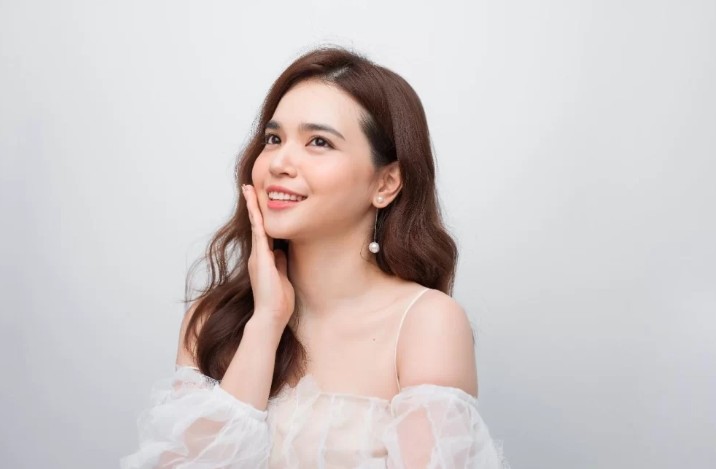 6 Langkah Mudah Bikin Wajah Glowing
