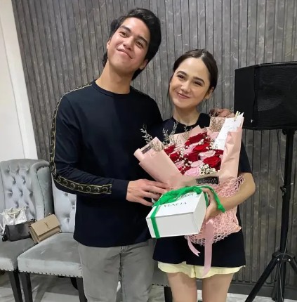 El Rumi dan Syifa Hadju Dikabarkan Telah melangsungkan Lamaran