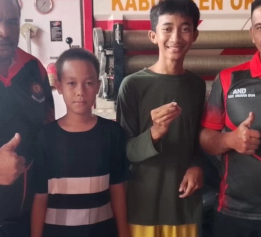 Damkarmat Berhasil Evakuasi Cincin Tersangkut di Jari Pelajar