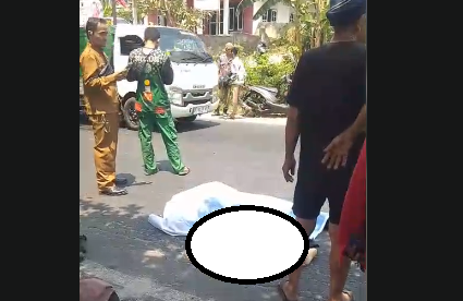 Kecelakaan Maut di Jalinsum OKU, Pengendara Motor Tewas Ditabrak Fuso