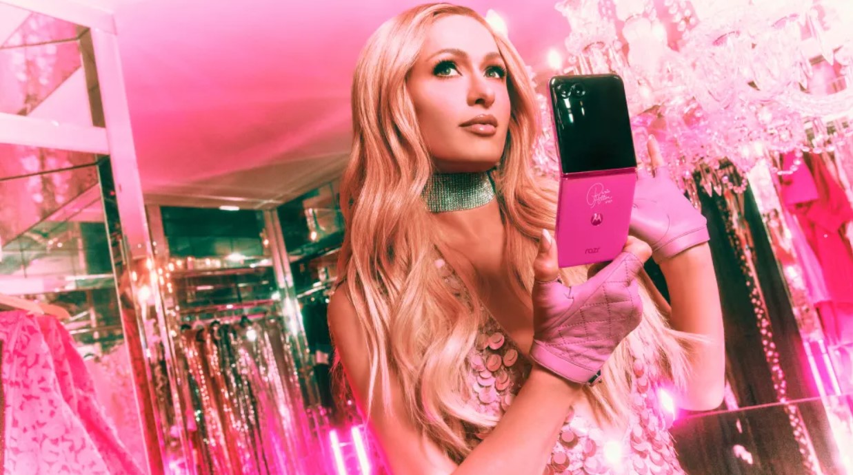 Motorola x Paris Hilton: Razr+ Edisi Terbatas yang Super Glamor!