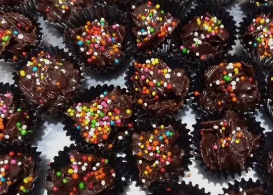 Resep Cornflakes Cokelat Praktis, Camilan Renyah yang Mudah Dibuat