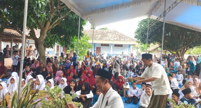 Ratusan Santri Meriahkan FASI, Ajang Pembinaan Anak Shaleh Sejak Dini