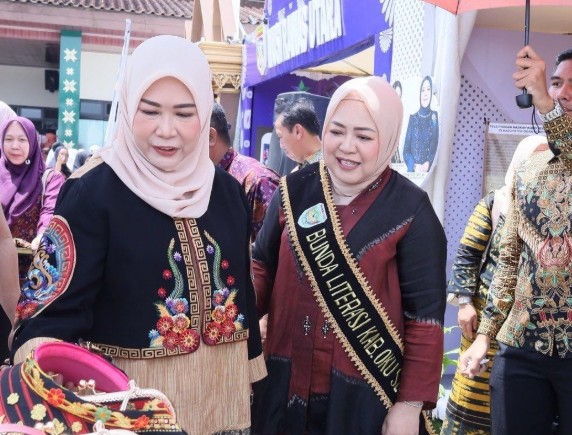 Yohana Yuda Yanti Abusama Resmi Dikukuhkan sebagai Bunda Literasi OKU Selatan