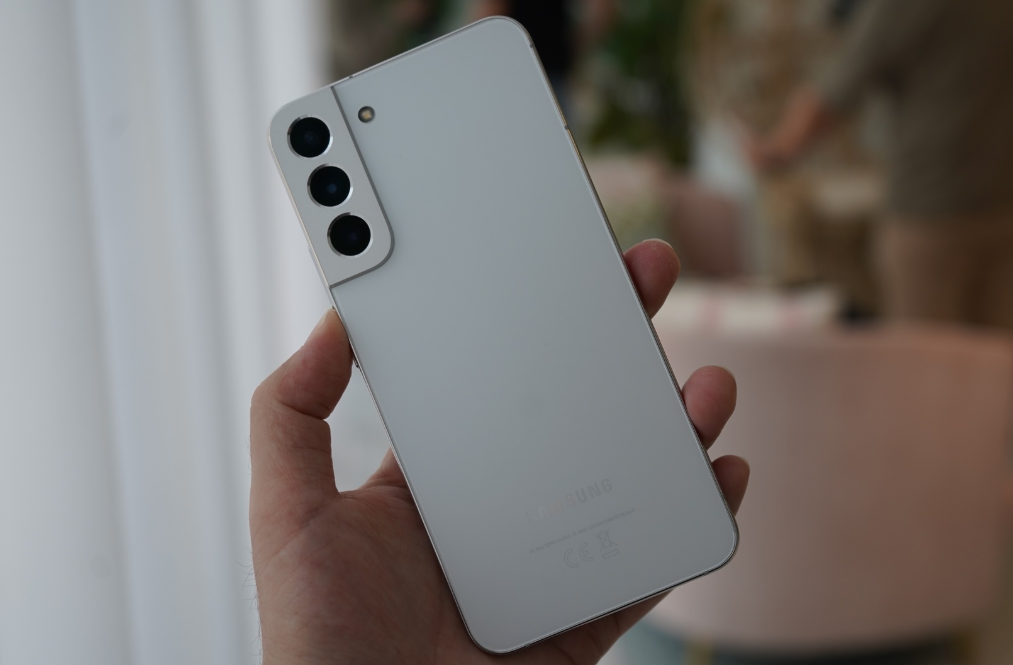 HP Flagship 2022–2024 Turun Harga Masih Ngebut dan Worth Dipakai di 2026