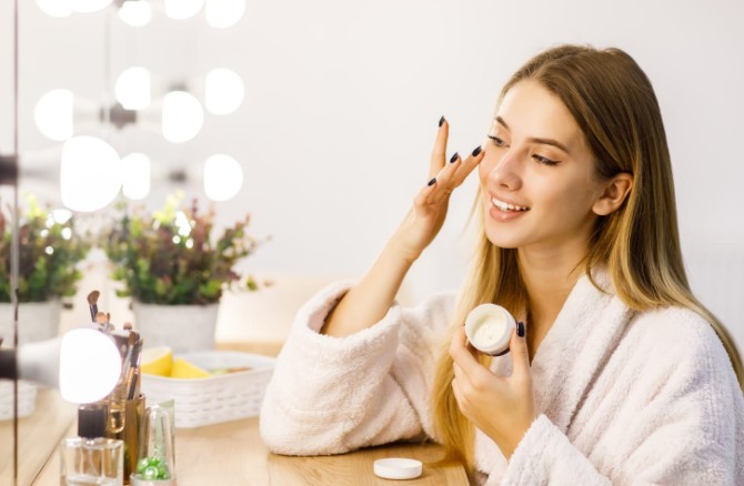 Waspada! 2 Bahan Skincare Ini Bisa Bahayakan Kulitmu