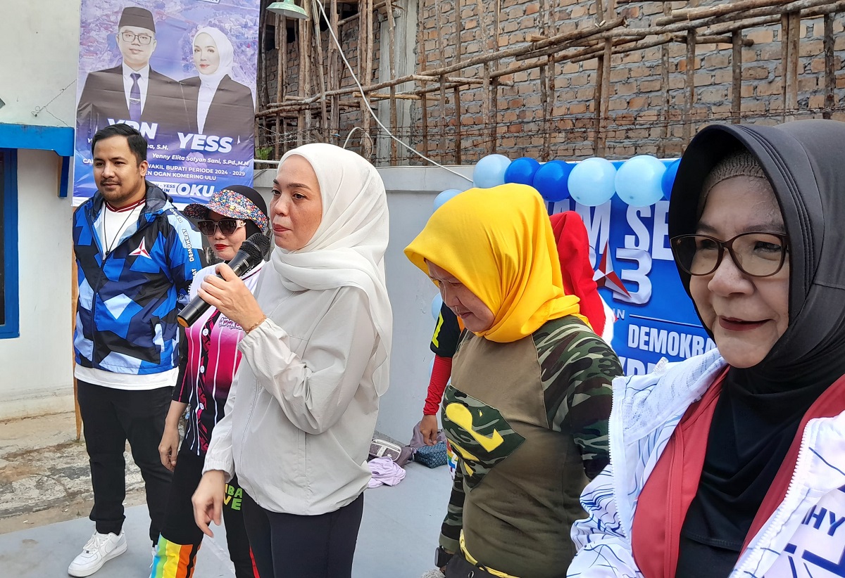 Senam Sehat HUT Demokrat ke-23 di OKU, Yenny Elita Membaur Bersama Warga