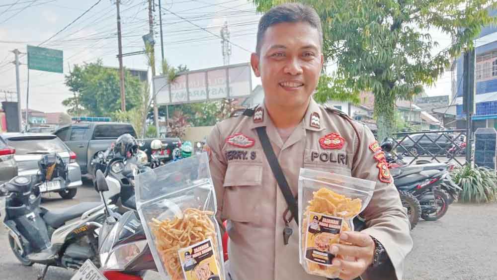 Polsek Lawang Kidul Ciptakan Jajanan Mang Bhabin