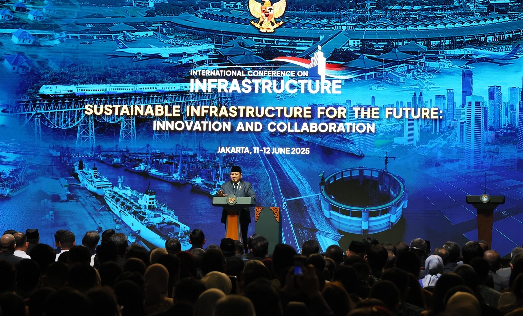 Menteri ATR/BPN dan Wamen Hadiri Penutupan ICI 2025, Presiden Prabowo Tekankan Penyederhanaan Izin