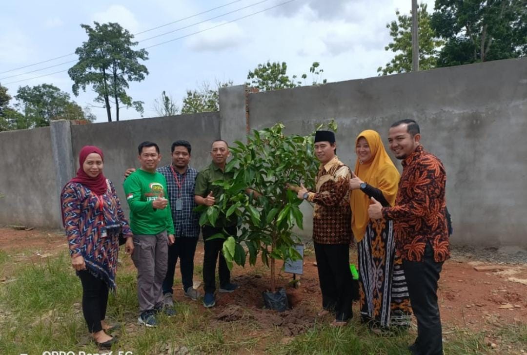 Memperingati Hari Ozon Internasional, LP3L OKU Kampanye Lingkungan di Pondok Pesantren Al Fakhriyah