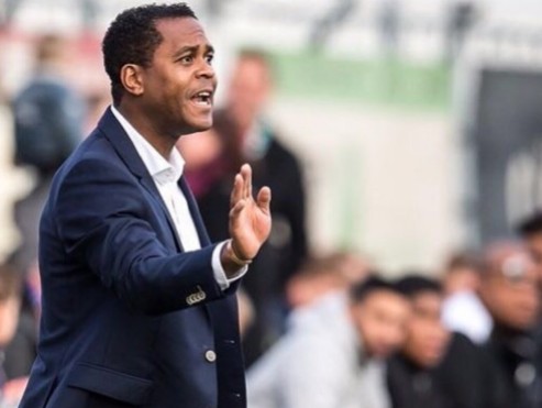 Patrick Kluivert Resmi Jadi Pelatih Timnas! Siap Tunjukkan Aksi di Kualifikasi Piala Dunia!