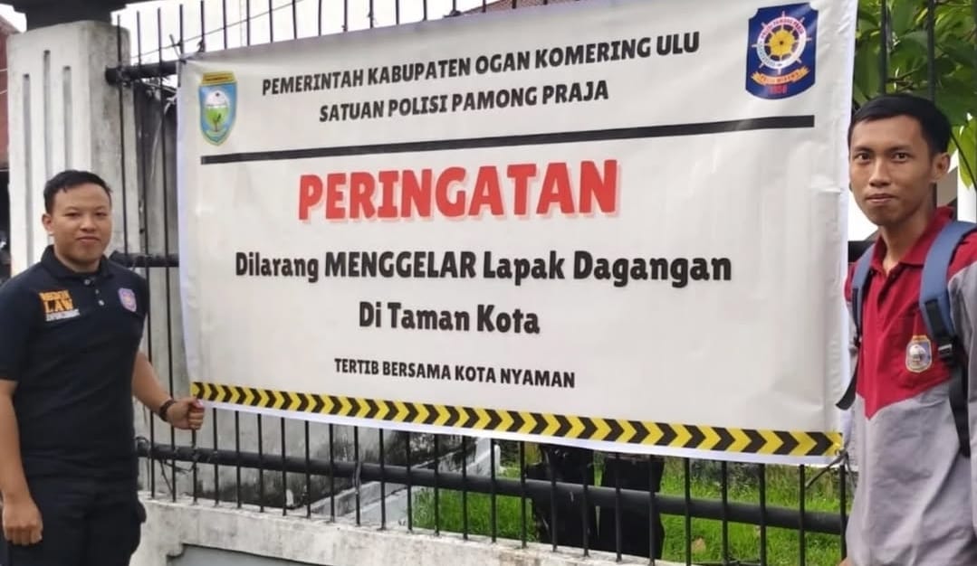 Satpol PP OKU Tertibkan Pedagang di Taman Kota Saat Car Free Day