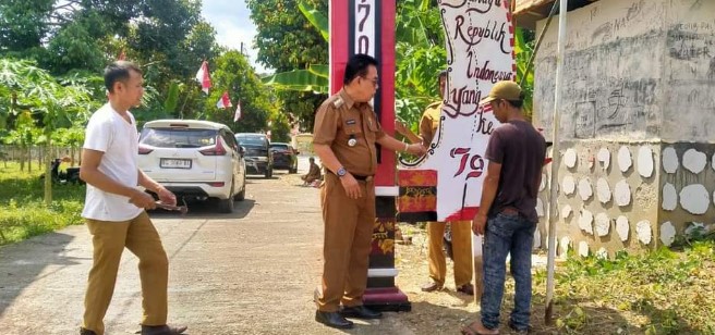 Hias Gapura Bukti Bangga dengan Perjuangan Para Pahlawan