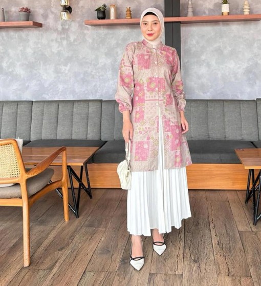 7 Model Tunik Batik Modern 2025 yang Stylish