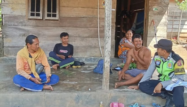 Polsek Buay Pemaca Aktif Sambangi Warga Demi Jaga Kamtibmas