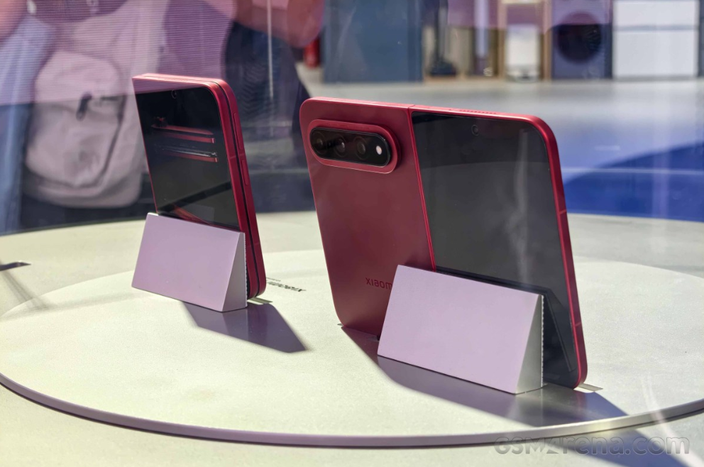 Xiaomi 18 Fold Nongol di IFA 2026, Desain Passport dengan Sudut Membulat Curi Perhatian