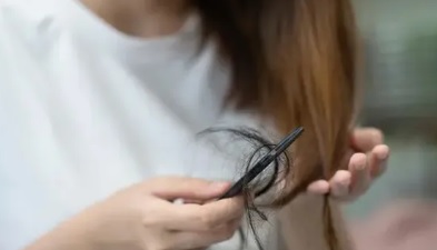 Bye-Bye Rambut Rontok! 6 Cara Alami yang Wajib Kamu Coba!