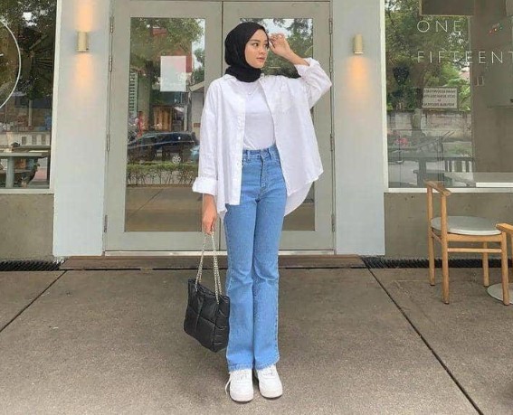 5 Warna Celana yang Cocok dengan Baju Putih, Simpel tapi Tetap Modis