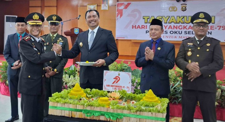 Rayakan HUT Bhayangkara ke-79, Bupati: Terus Layani Masyarakat dengan Tanggap