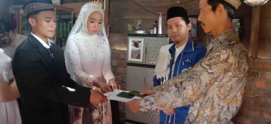 Meski Hari Raya Idul Adha, KUA Buana Pemaca Tetap Laksanakan Pelayanan Pernikahan