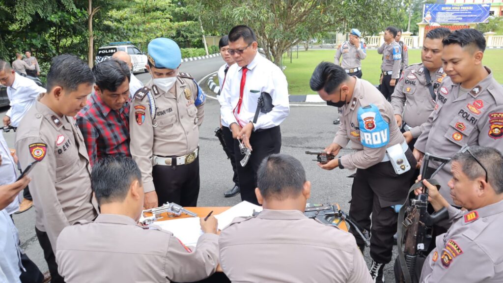 Senpi Anggota Polres Oku Diperiksa