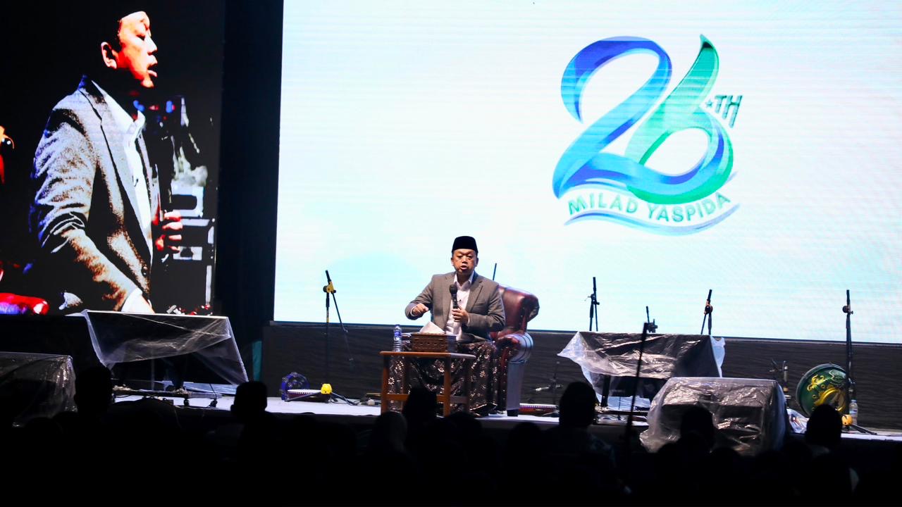 Menteri Nusron: Santri Harus Siap Menjadi Ulama, Teknokrat, dan Pemimpin Bangsa