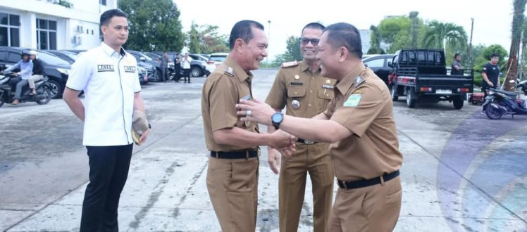 Hari Pertama Bertugas, Misnadi Ajak ASN Bersatu Bangun OKU Selatan