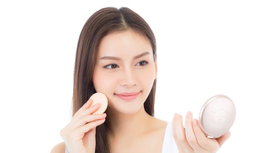 Kenali 5 Jenis Bedak Ini Biar Makeup Kamu Makin Flawless!