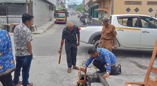 Cegah Banjir, Pemerintah Pasar Muaradua Laksanakan Program Cuci Siring
