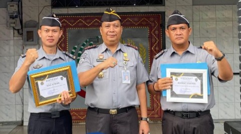 Lapas Kelas IIB Muaradua Beri Penghargaan Pegawai Berprestasi
