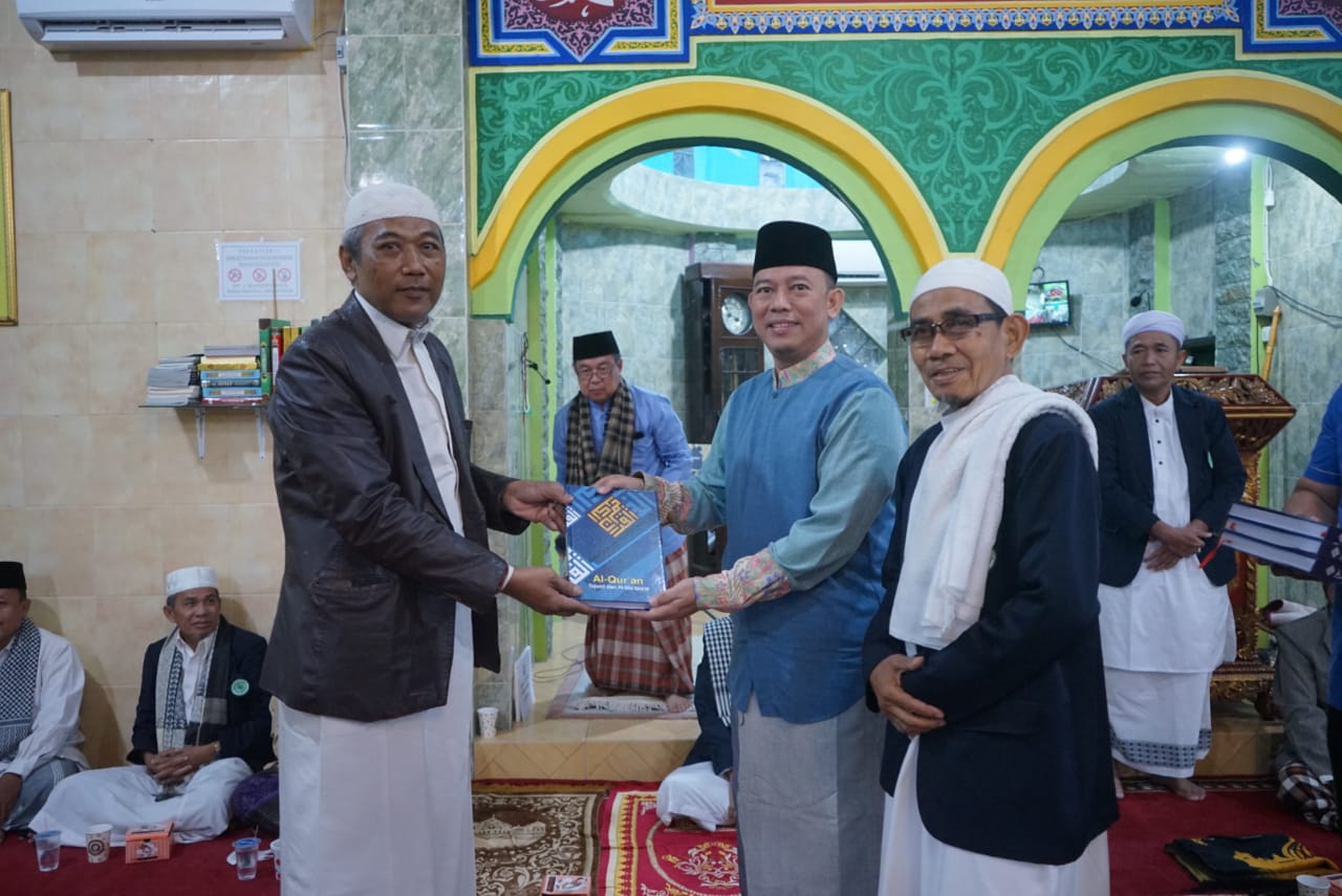 Bantuan Sepuluh Al-Quran ke Masjid 