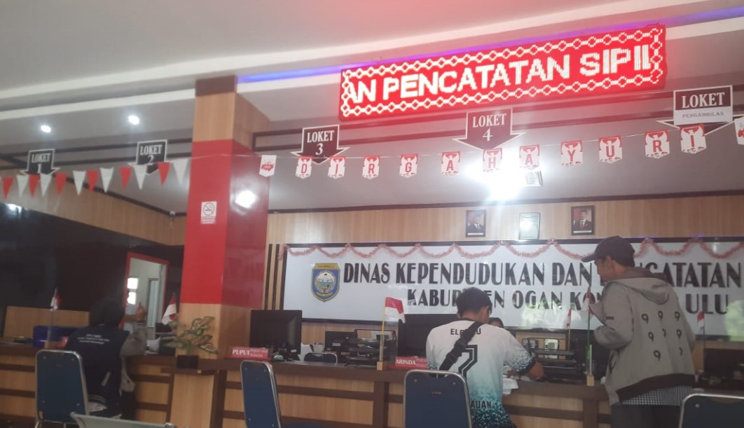 Disdukcapil OKU Buka Layanan saat Pilkada