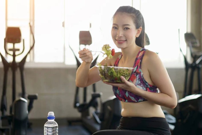Bolehkah Makan Setelah Olahraga? Ini Waktu & Menu yang Tepat